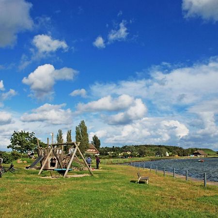 Ferienwohnungen im Haus am Deich Middelhagen Exterior foto